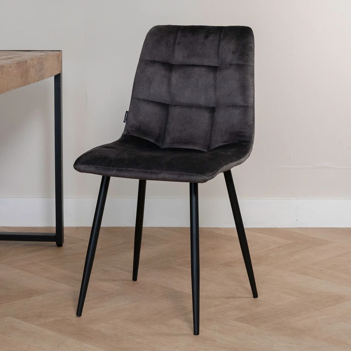 tess_velvet_1 Eetkamerstoel Tess Velvet - Image 1